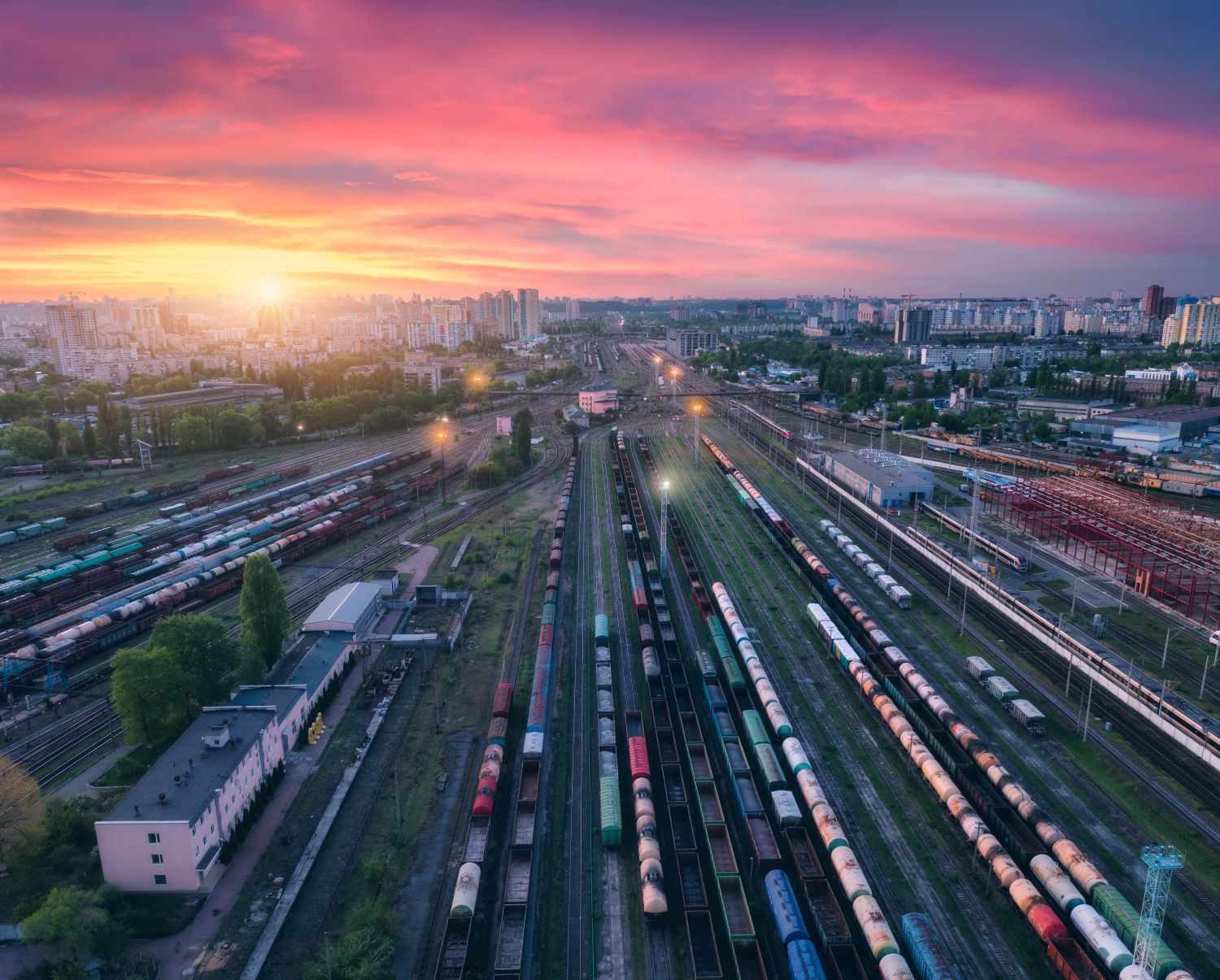 การขนส่ง VS แวดวง Logistic คืออะไร มีข้ออะไรที่น่าสนใจบ้าง ?
